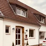Souterrain Zimmer Mit Separatem Eingang Und Bad